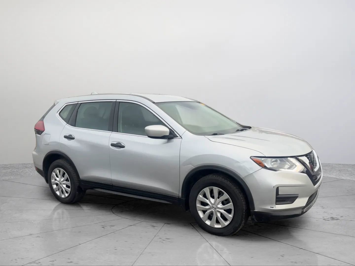 Used 2020 Nissan Rogue S FWD image 7