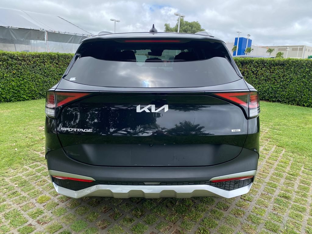 Used 2024 Kia Sportage EX AWD/4WD image 6