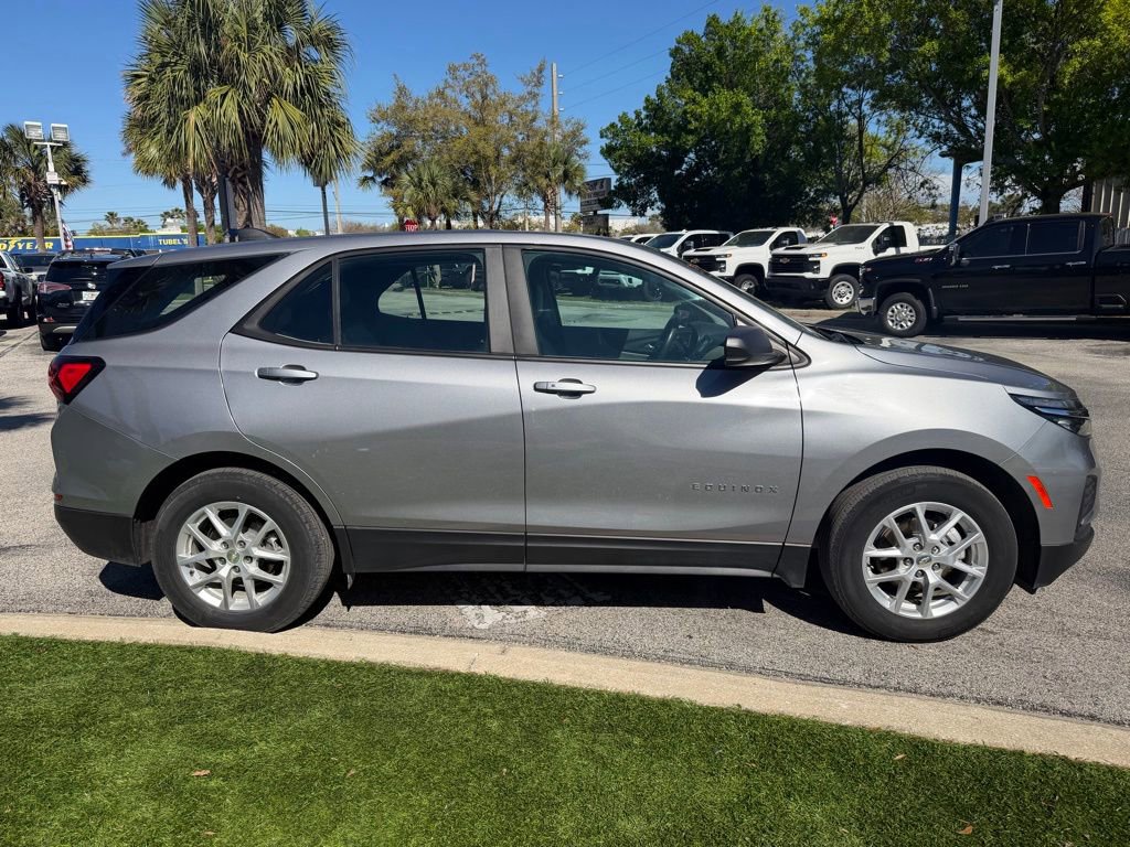 Used 2024 Chevrolet Equinox LS image 3