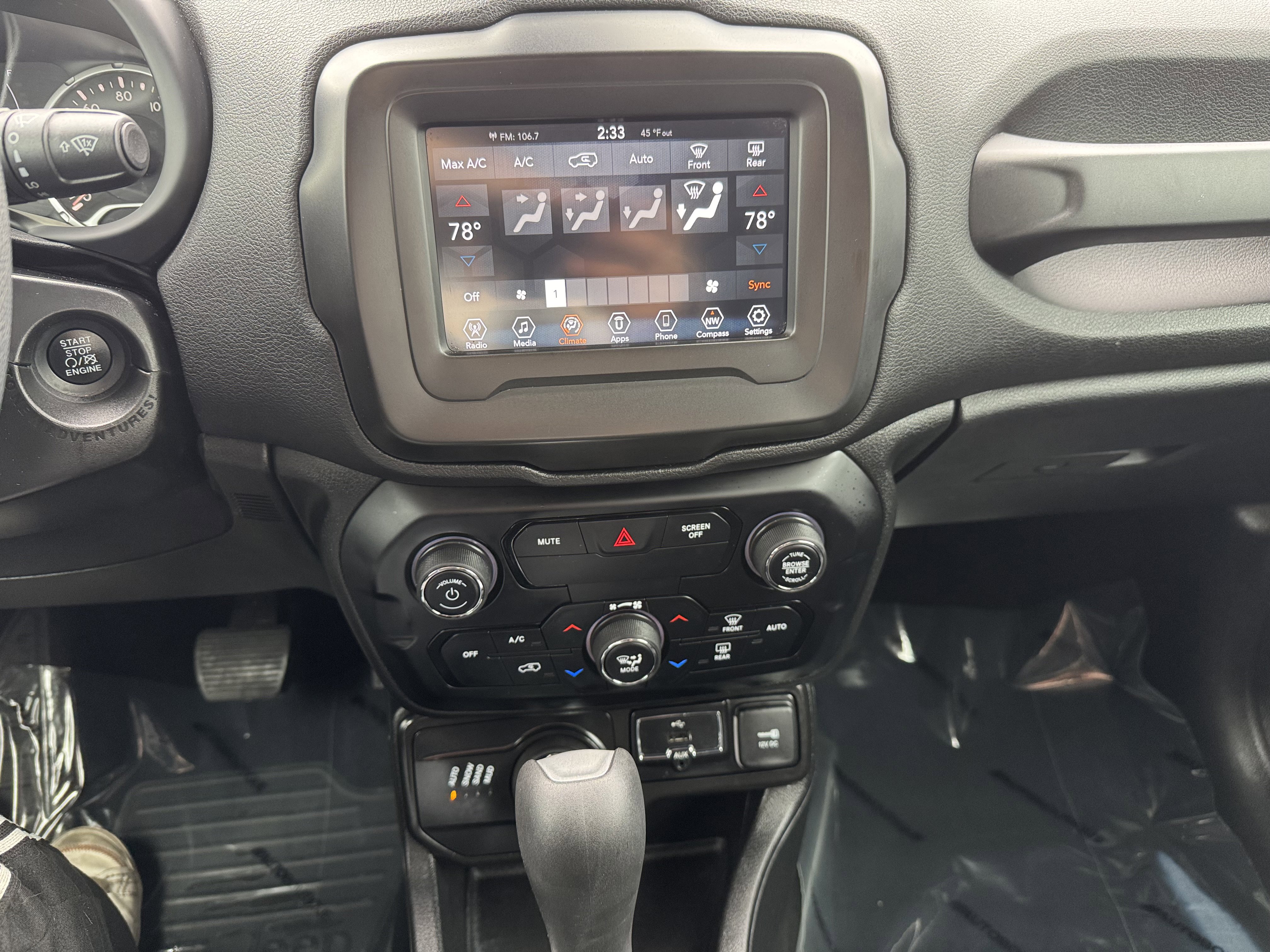Used 2019 Jeep Renegade Sport w/ Sport Appearance Group AWD/4WD image 27
