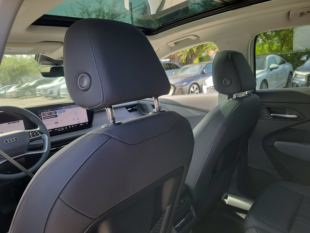 New 2026 Audi Q3 quattro 2.0T AWD/4WD image 25