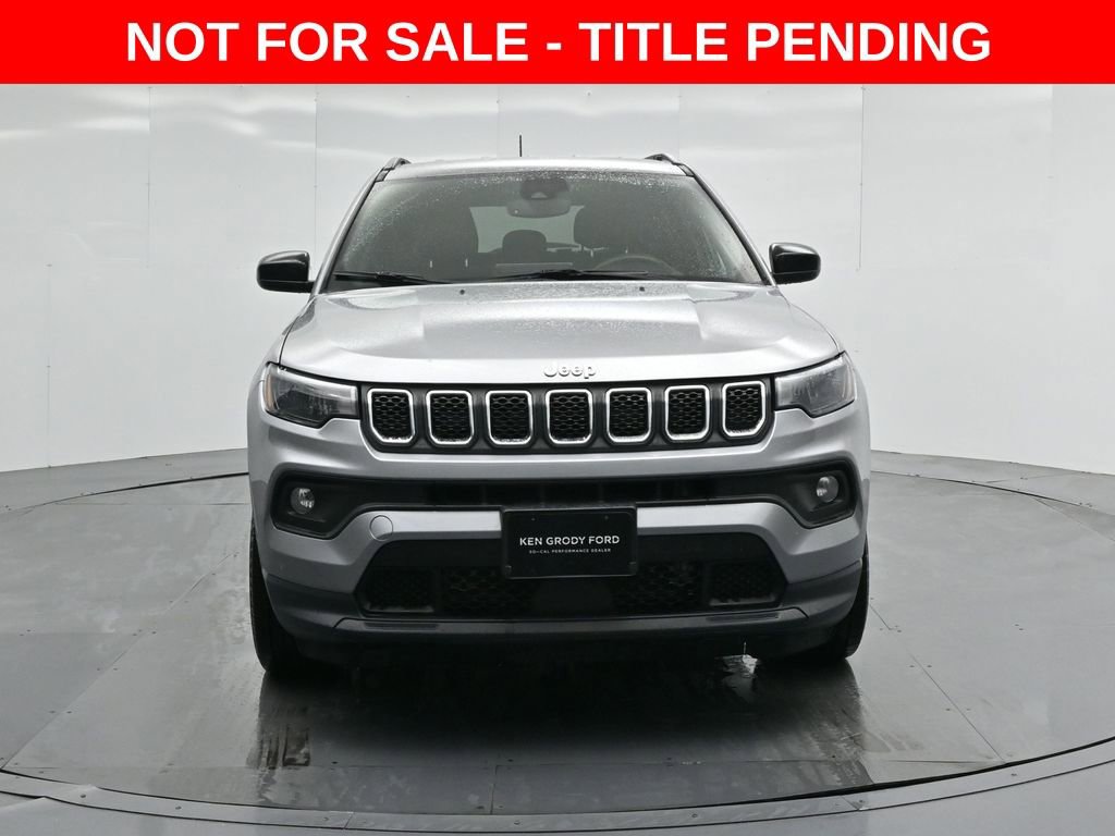 Used 2023 Jeep Compass Latitude image 18