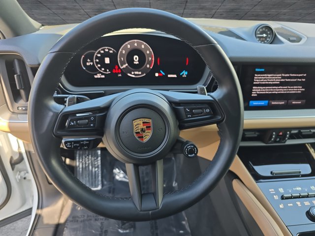 Used 2024 Porsche Cayenne Coupe AWD/4WD image 18