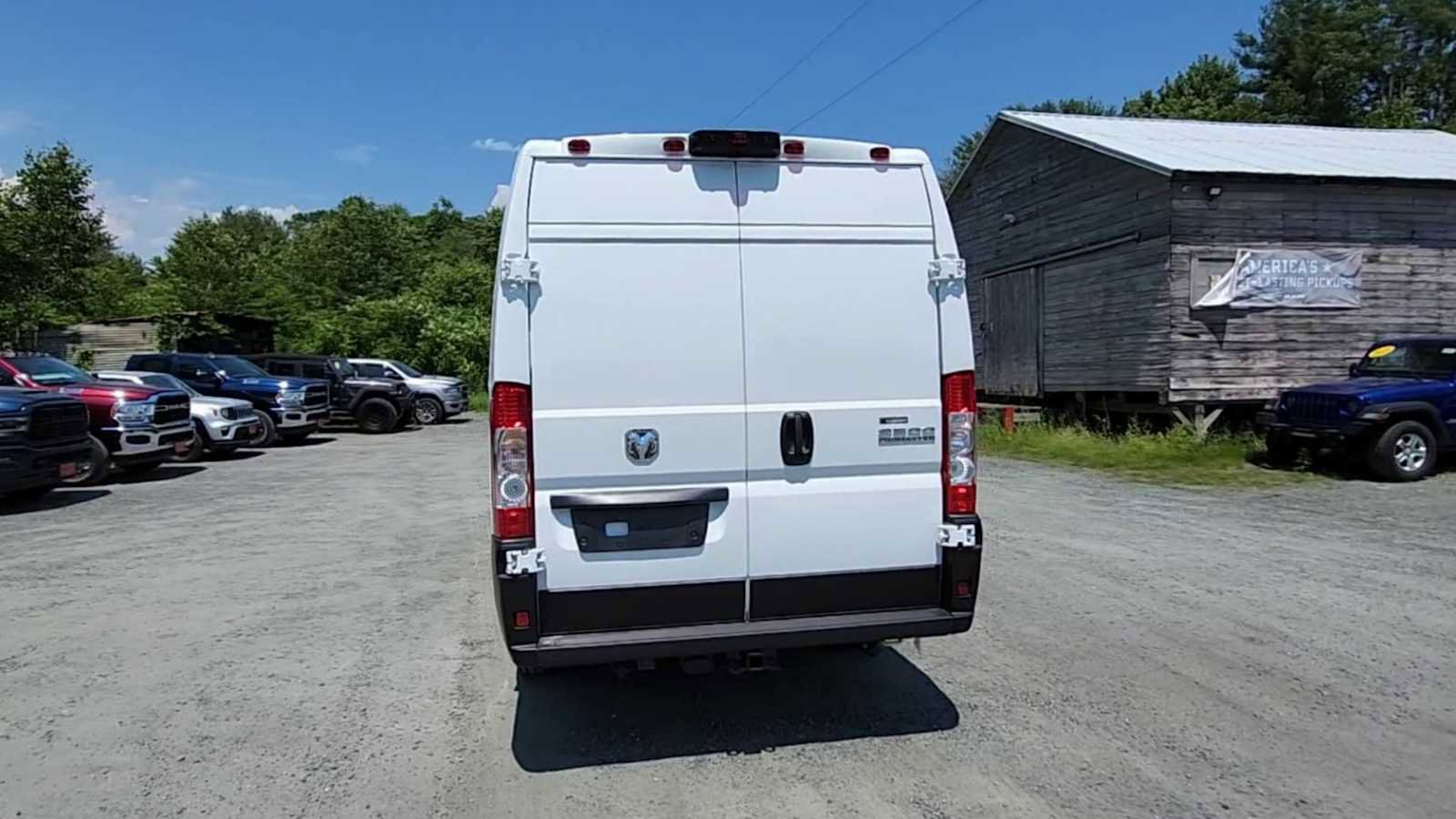 New 2024 RAM ProMaster 3500 w/ Quick Order Package 22G SLT image 7