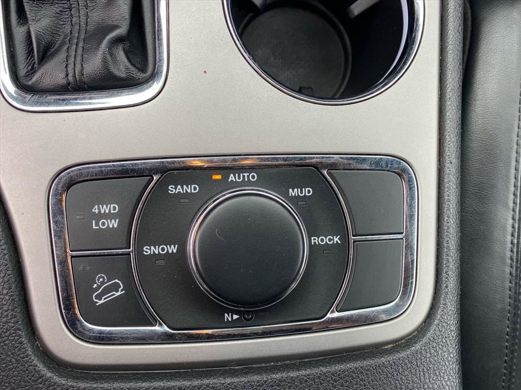 Used 2018 Jeep Grand Cherokee Limited AWD/4WD image 13