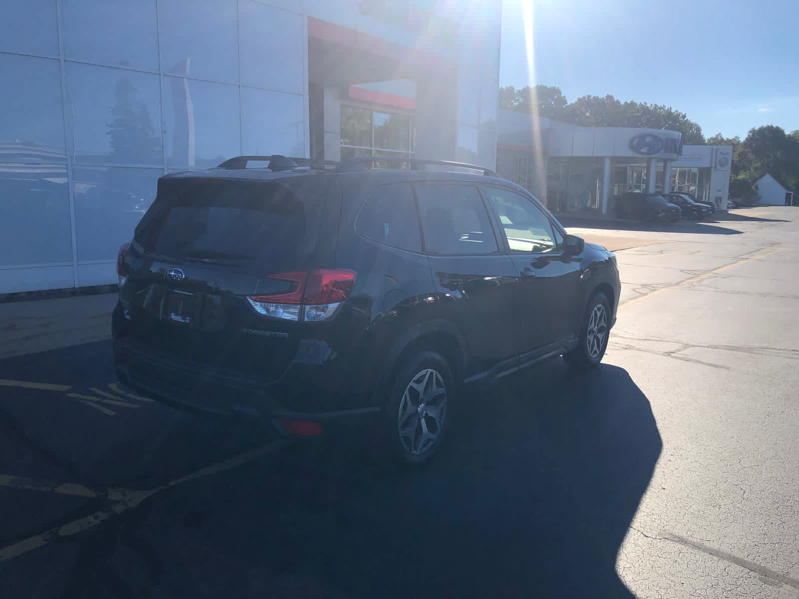 Used 2020 Subaru Forester Premium AWD/4WD image 4