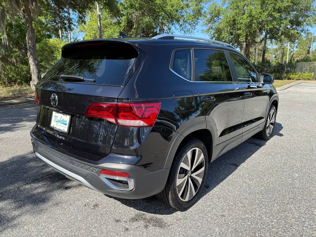 Used 2024 Volkswagen Taos SE image 9