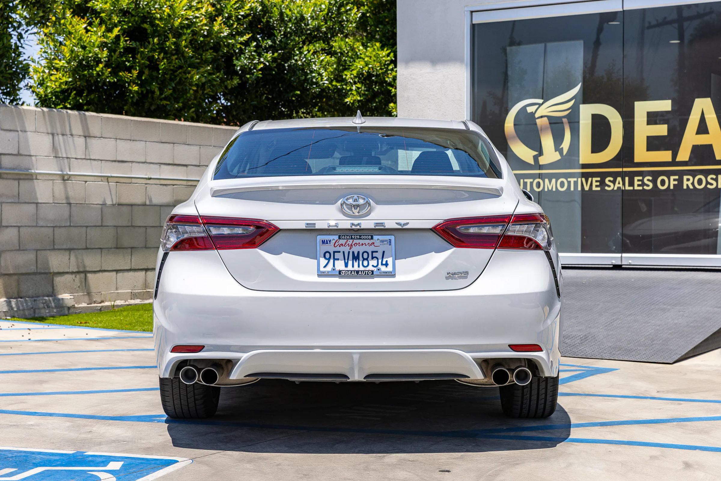 Used 2023 Toyota Camry XSE FWD image 14
