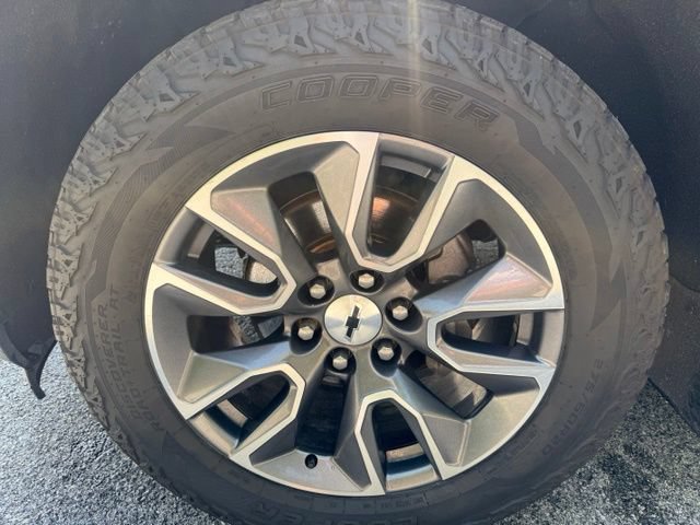 Used 2020 Chevrolet Silverado 1500 RST AWD/4WD image 9