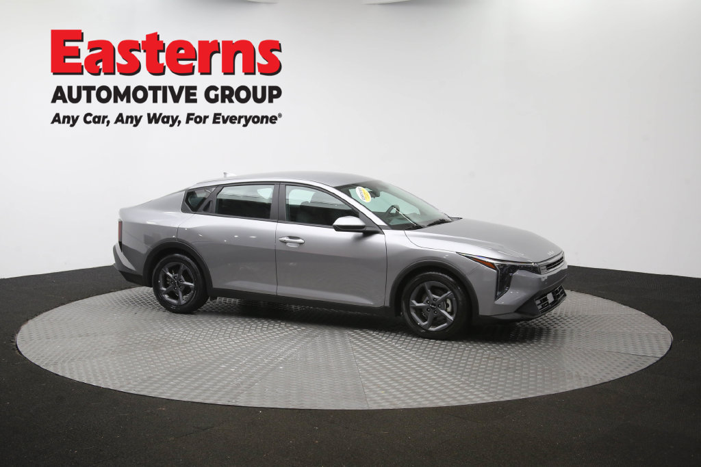 Used 2025 Kia K4 FWD image 49