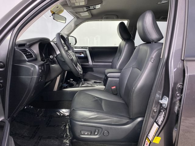 Certified 2019 Toyota 4Runner SR5 AWD/4WD image 10