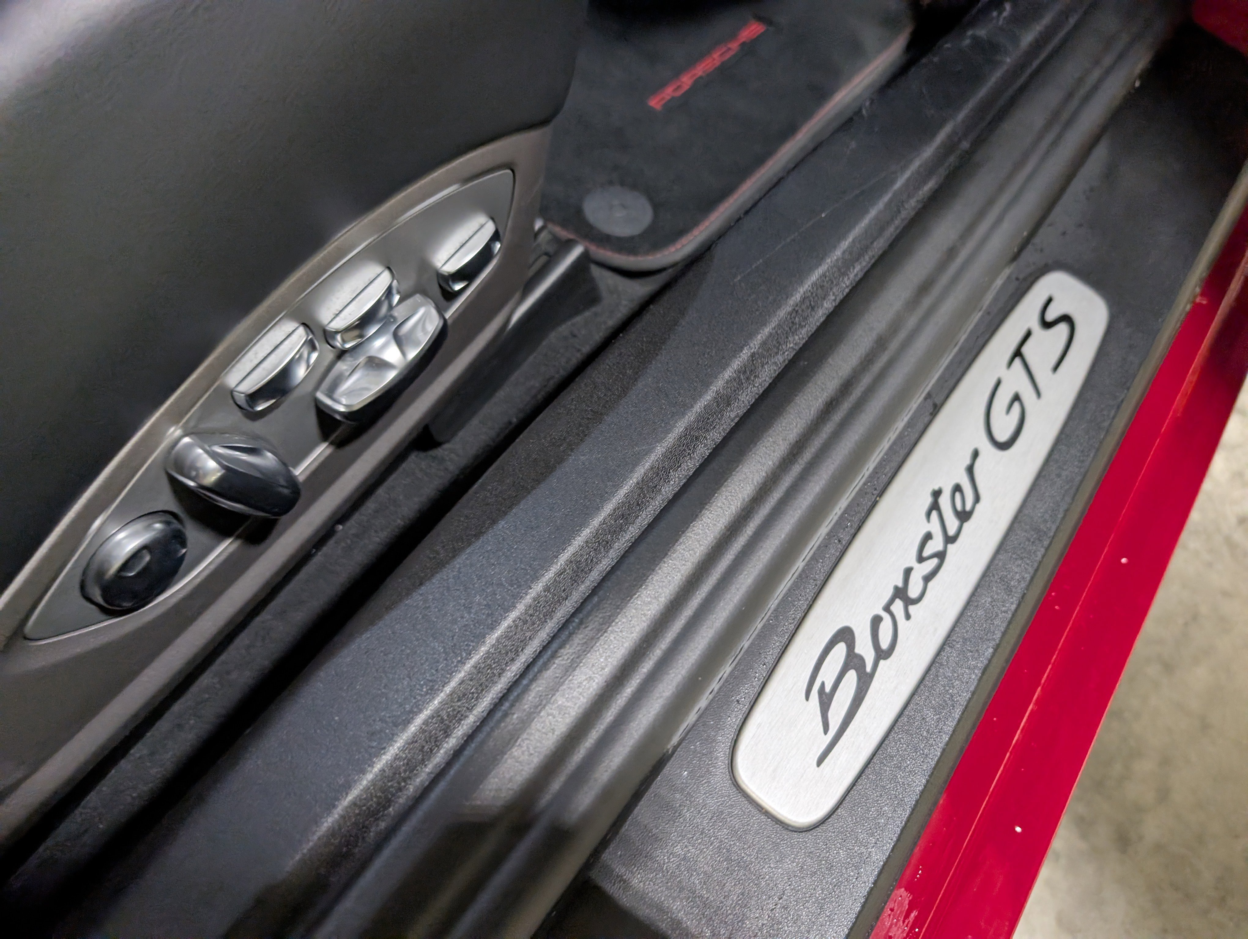 Used 2015 Porsche Boxster GTS image 29