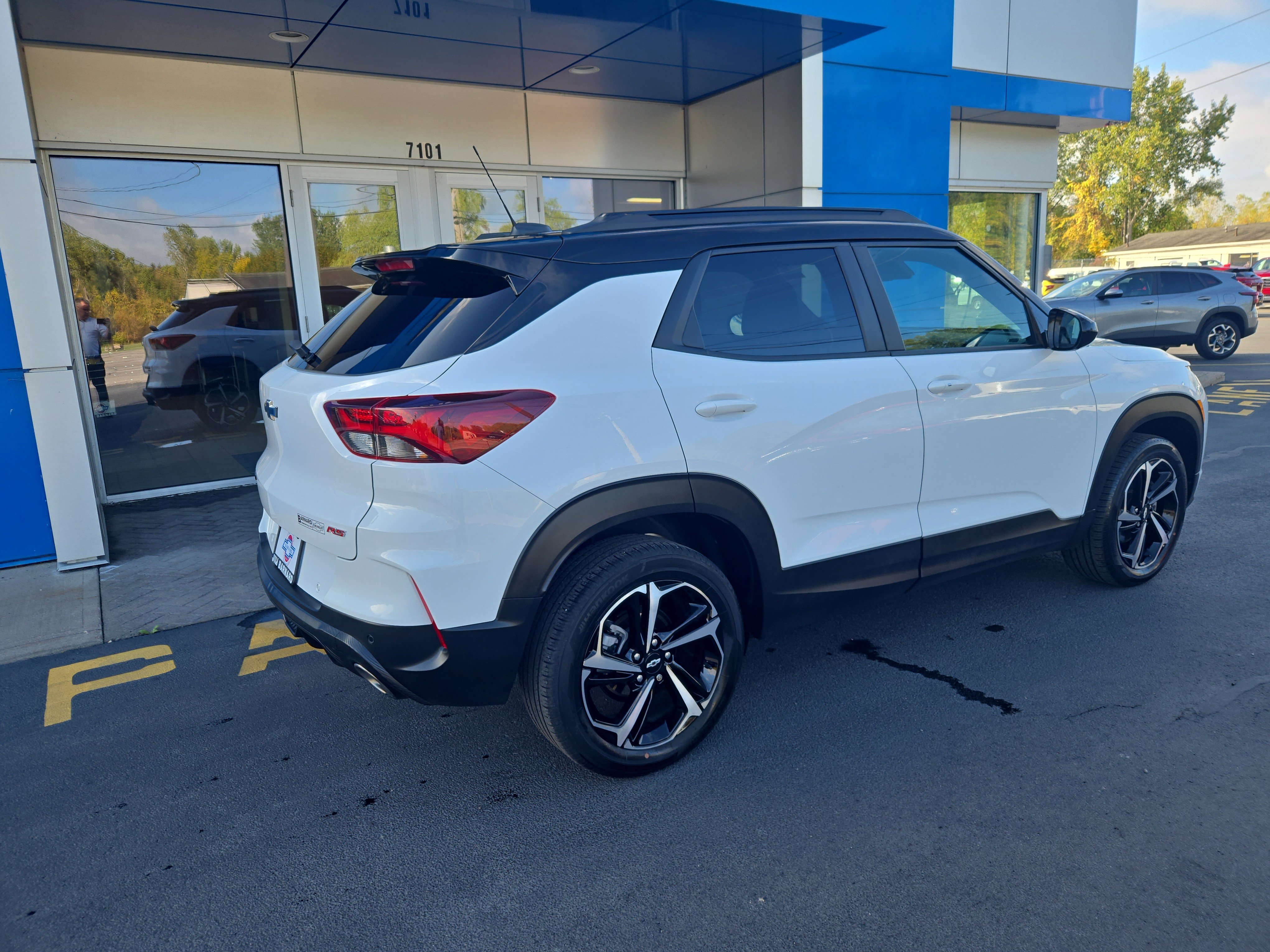 Certified 2021 Chevrolet TrailBlazer RS w/ Technology Package image 12