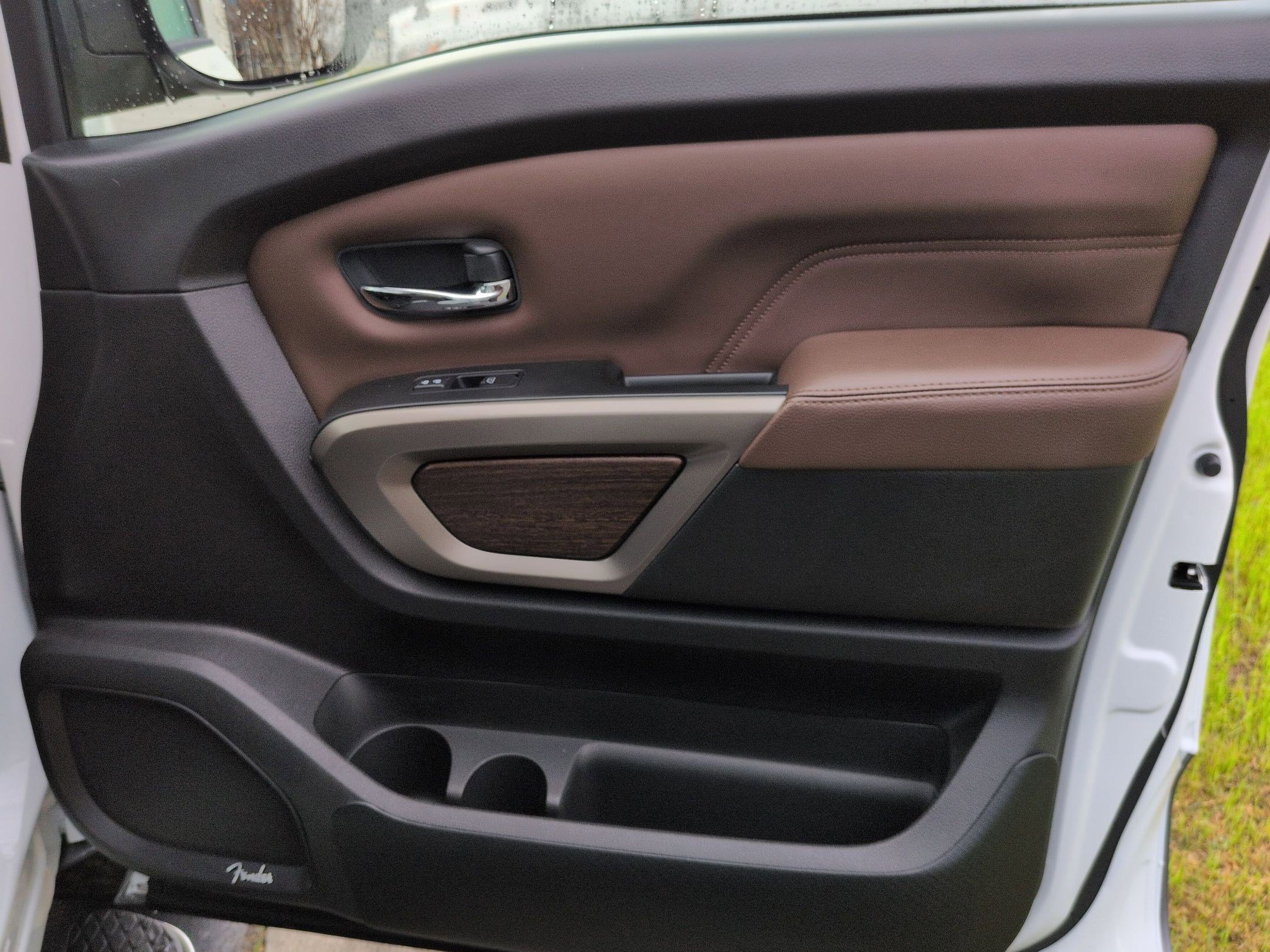 Used 2024 Nissan Titan Platinum Reserve w/ Moonroof Package image 23