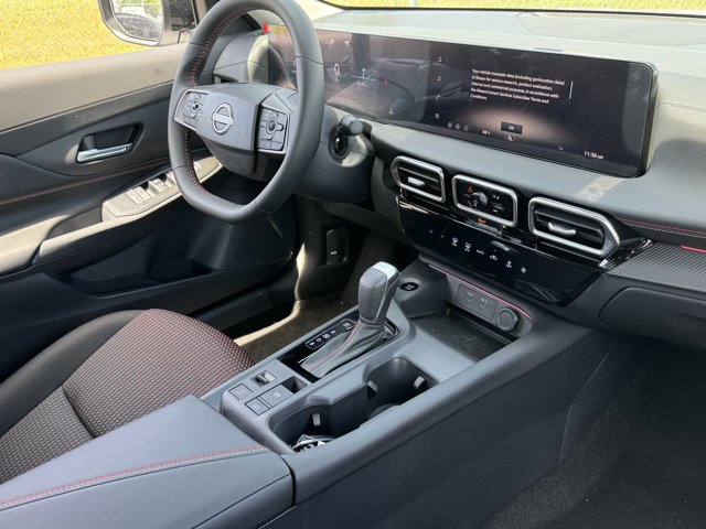 New 2026 Nissan Sentra SR w/ Floor Mat Package FWD image 15