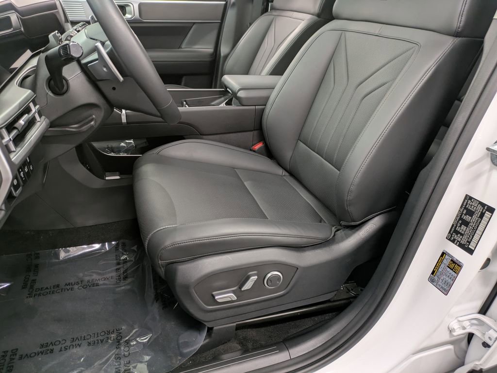 Used 2025 Hyundai Santa Fe XRT AWD/4WD image 9