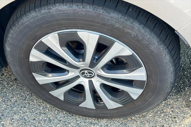 Certified 2022 Toyota Prius Prime LE image 18