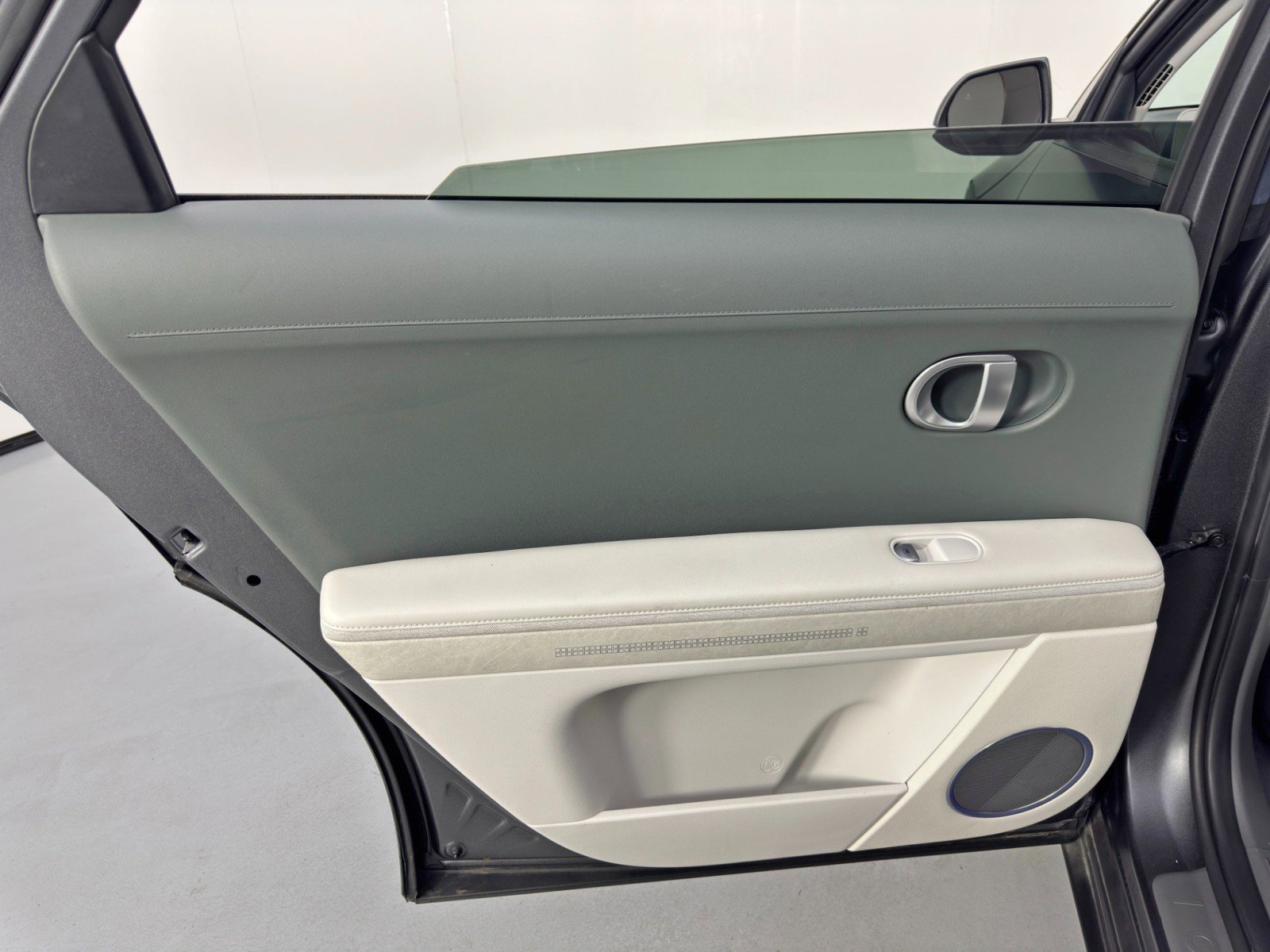 Used 2023 Hyundai Ioniq 5 SEL image 40