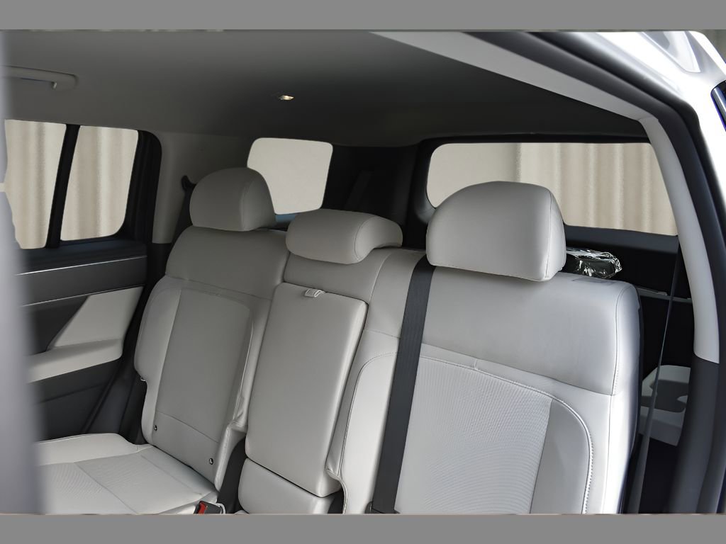 New 2026 Hyundai Santa Fe SE image 30