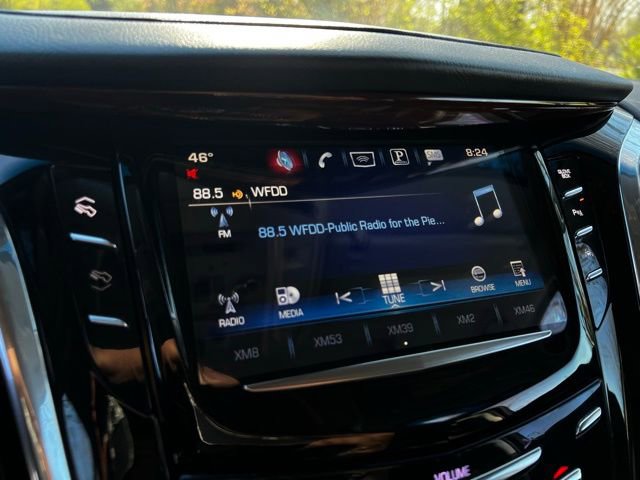 Used 2016 Cadillac Escalade Luxury AWD/4WD image 41