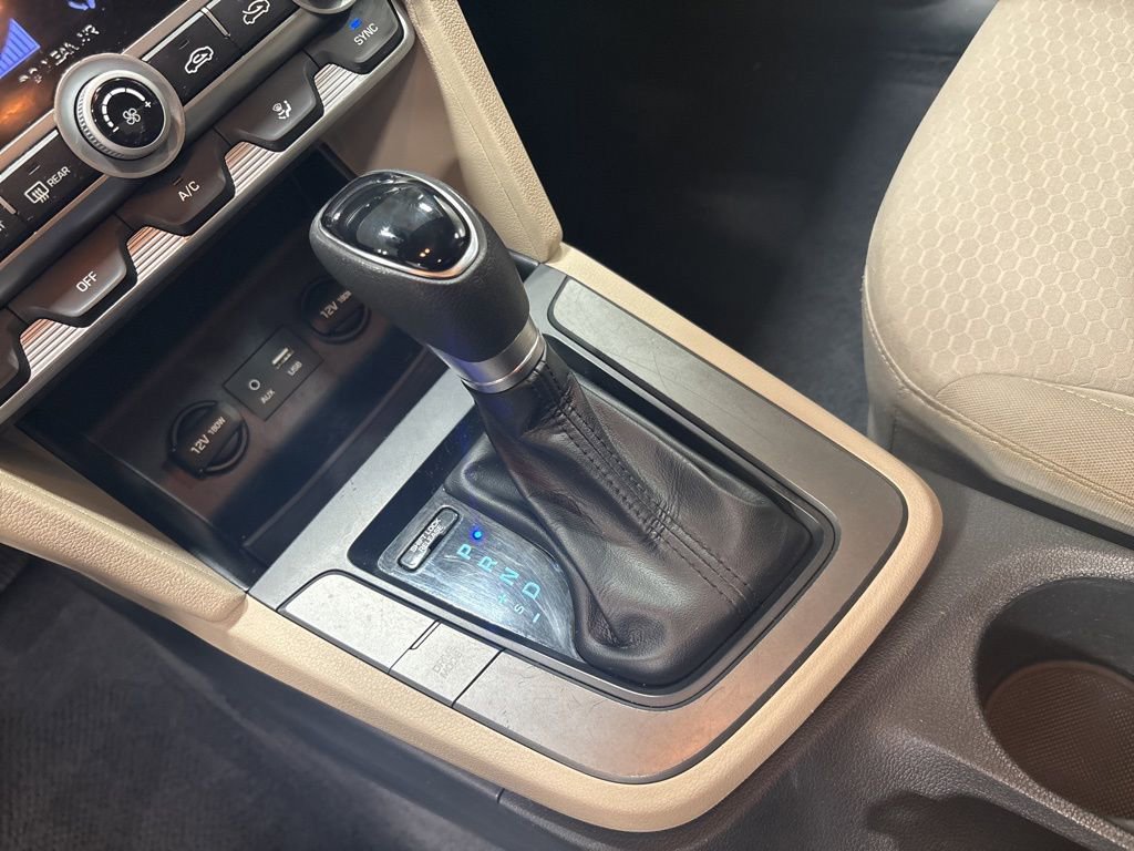 Used 2020 Hyundai Elantra SEL image 22