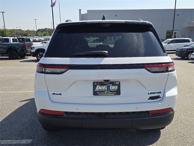 New 2025 Jeep Grand Cherokee Limited image 14