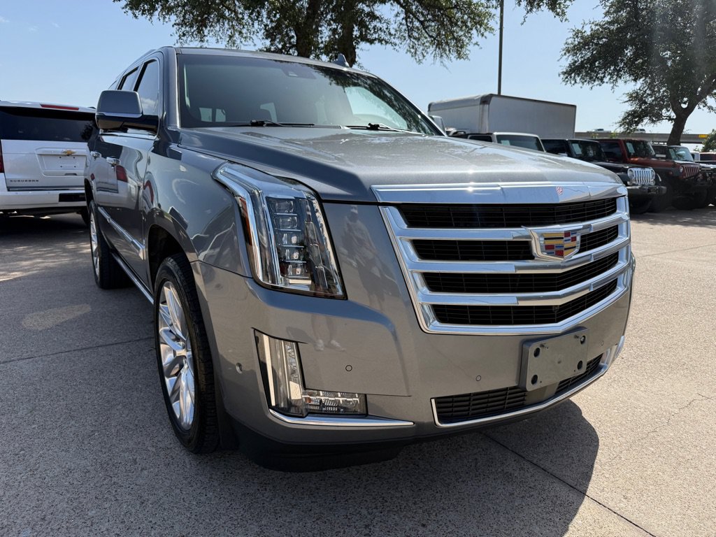 Used 2020 Cadillac Escalade Premium Luxury RWD image 1