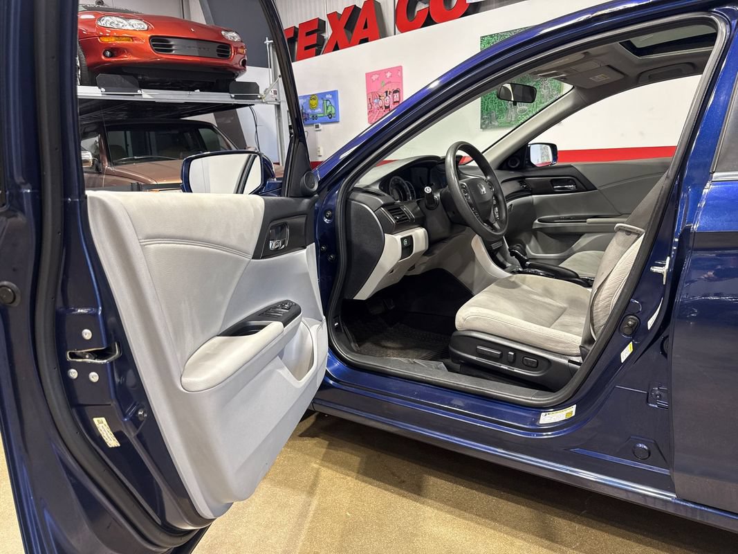 Used 2014 Honda Accord EX image 93