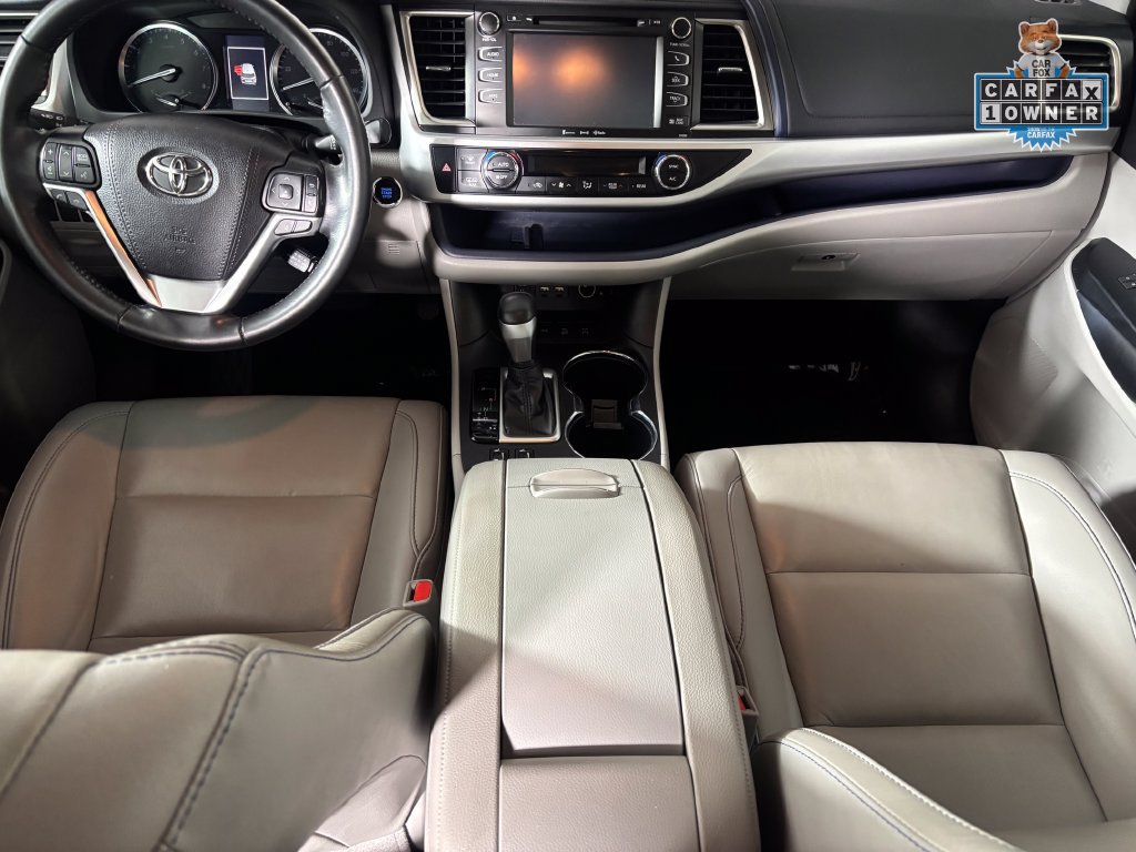 Used 2019 Toyota Highlander XLE AWD/4WD image 21