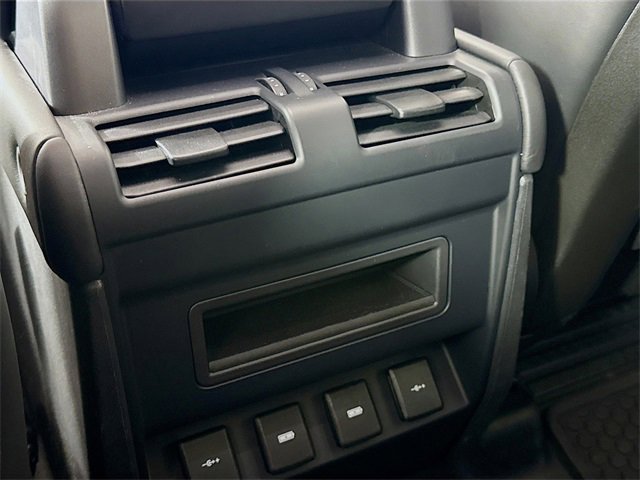 Used 2020 Land Rover Defender 110 HSE image 27