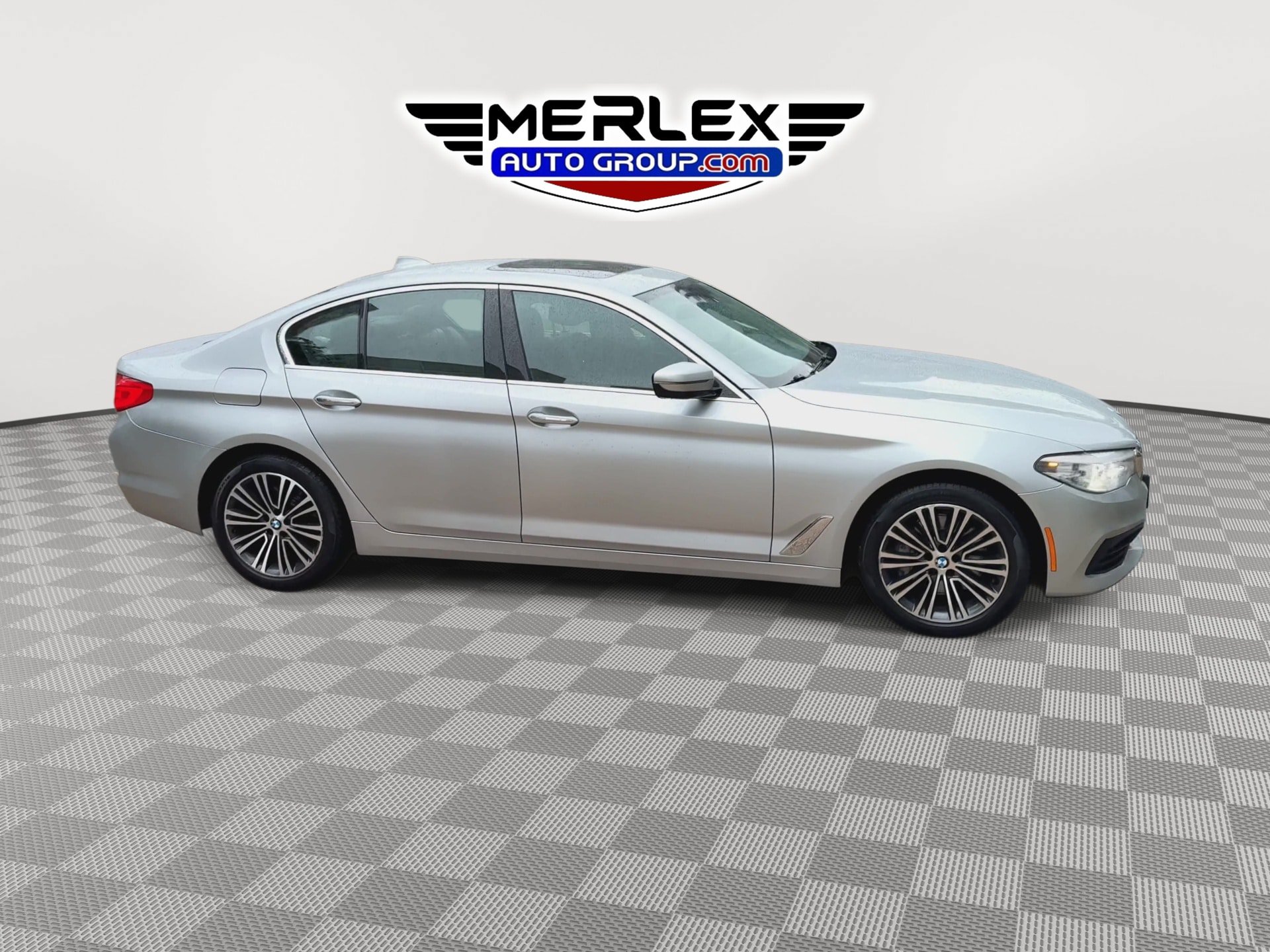 Used 2018 BMW 530i xDrive AWD/4WD image 9