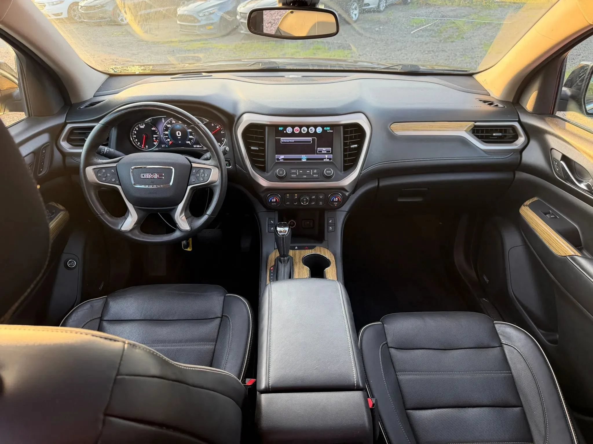 Used 2017 GMC Acadia Denali w/ Technology Package AWD/4WD image 17