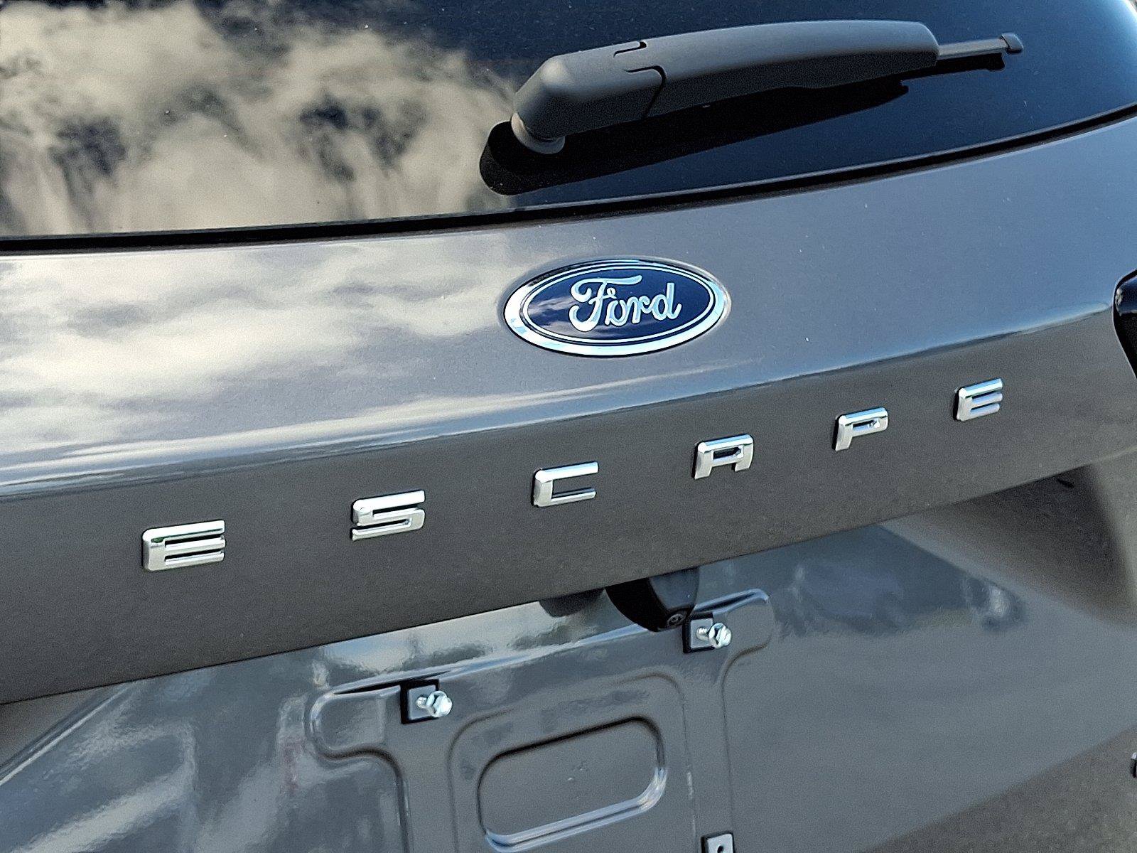 New 2024 Ford Escape SE w/ PHEV Premium Package FWD image 19