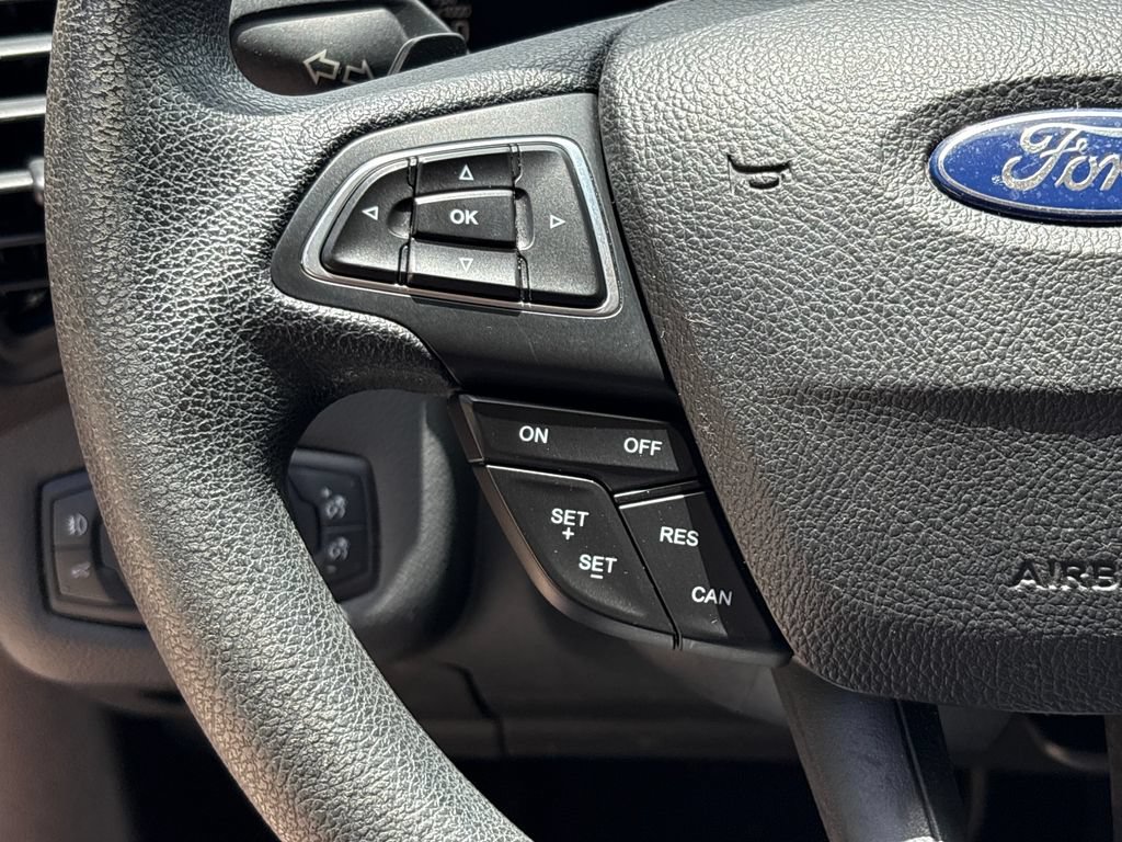 Used 2017 Ford Escape SE w/ SE Cold Weather Package FWD image 18