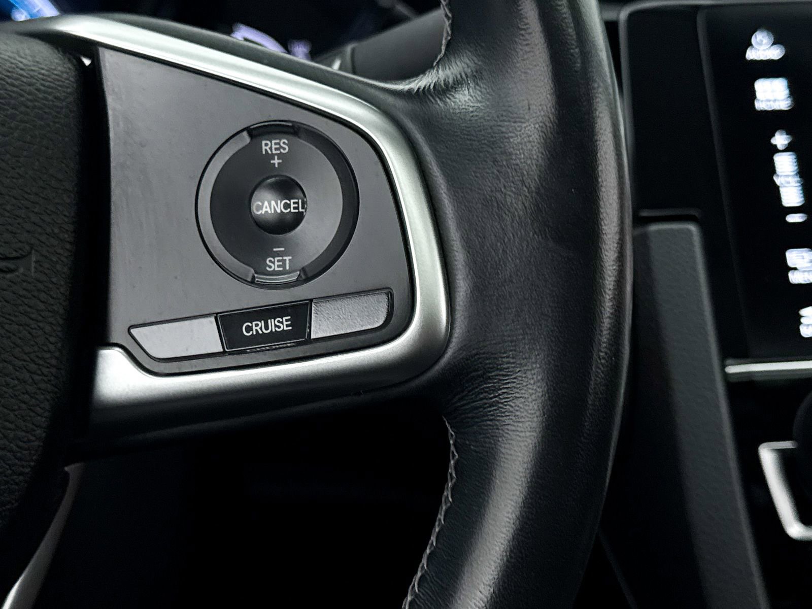 Used 2018 Honda Civic EX-T image 32