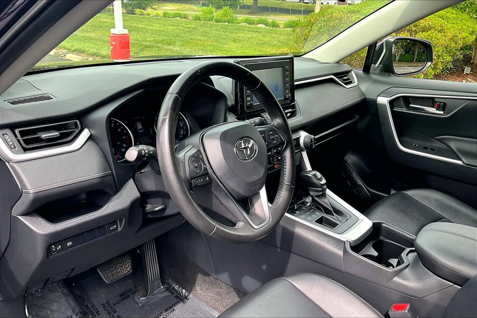 Used 2019 Toyota RAV4 XLE Premium w/ All Weather Liner Package AWD/4WD image 13