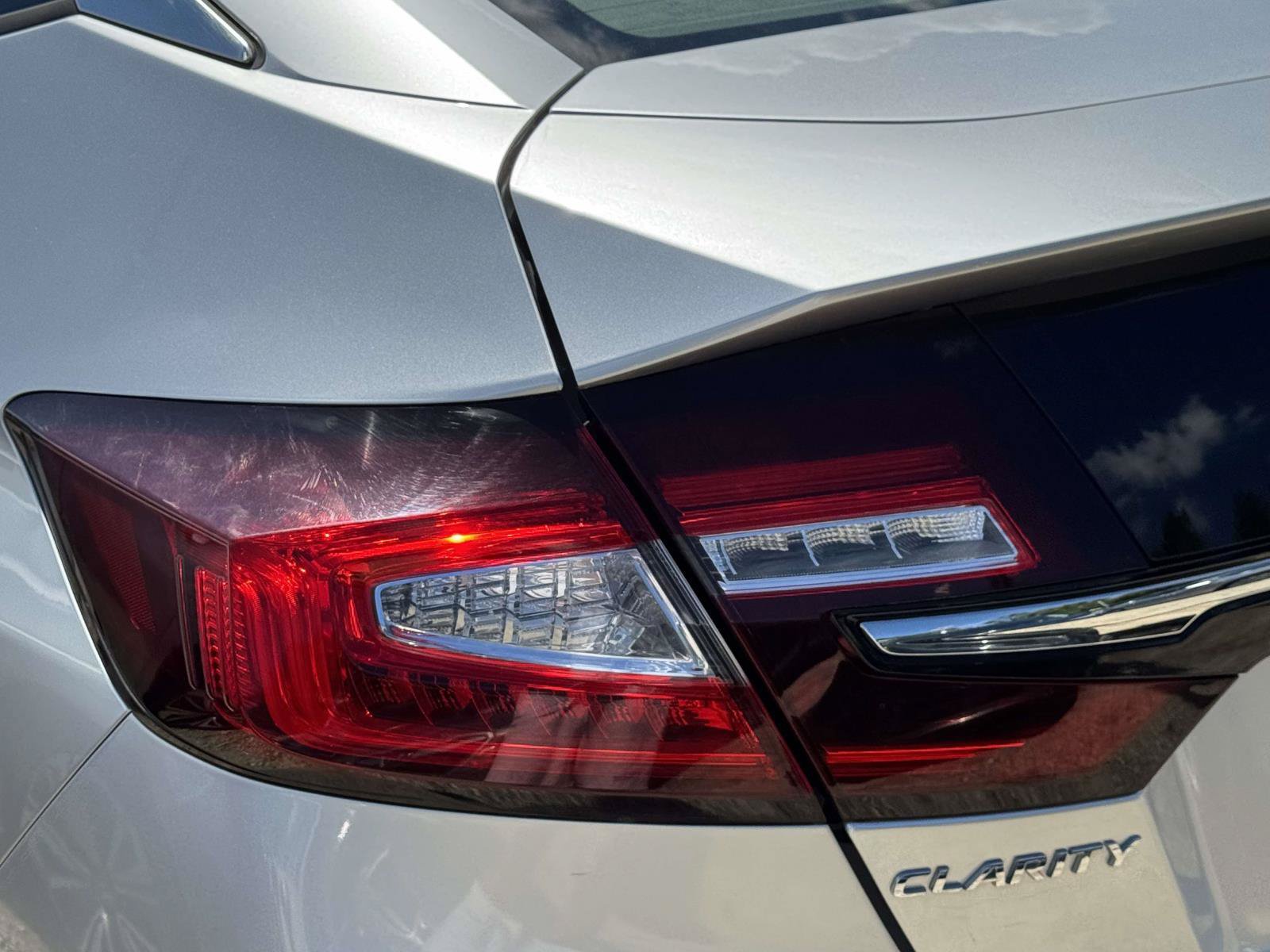 Used 2018 Honda Clarity Plug-In Hybrid image 7
