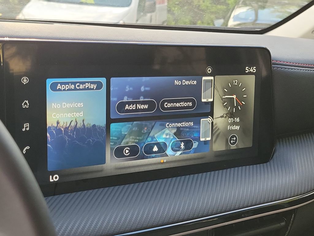 New 2025 Nissan Kicks SR image 31