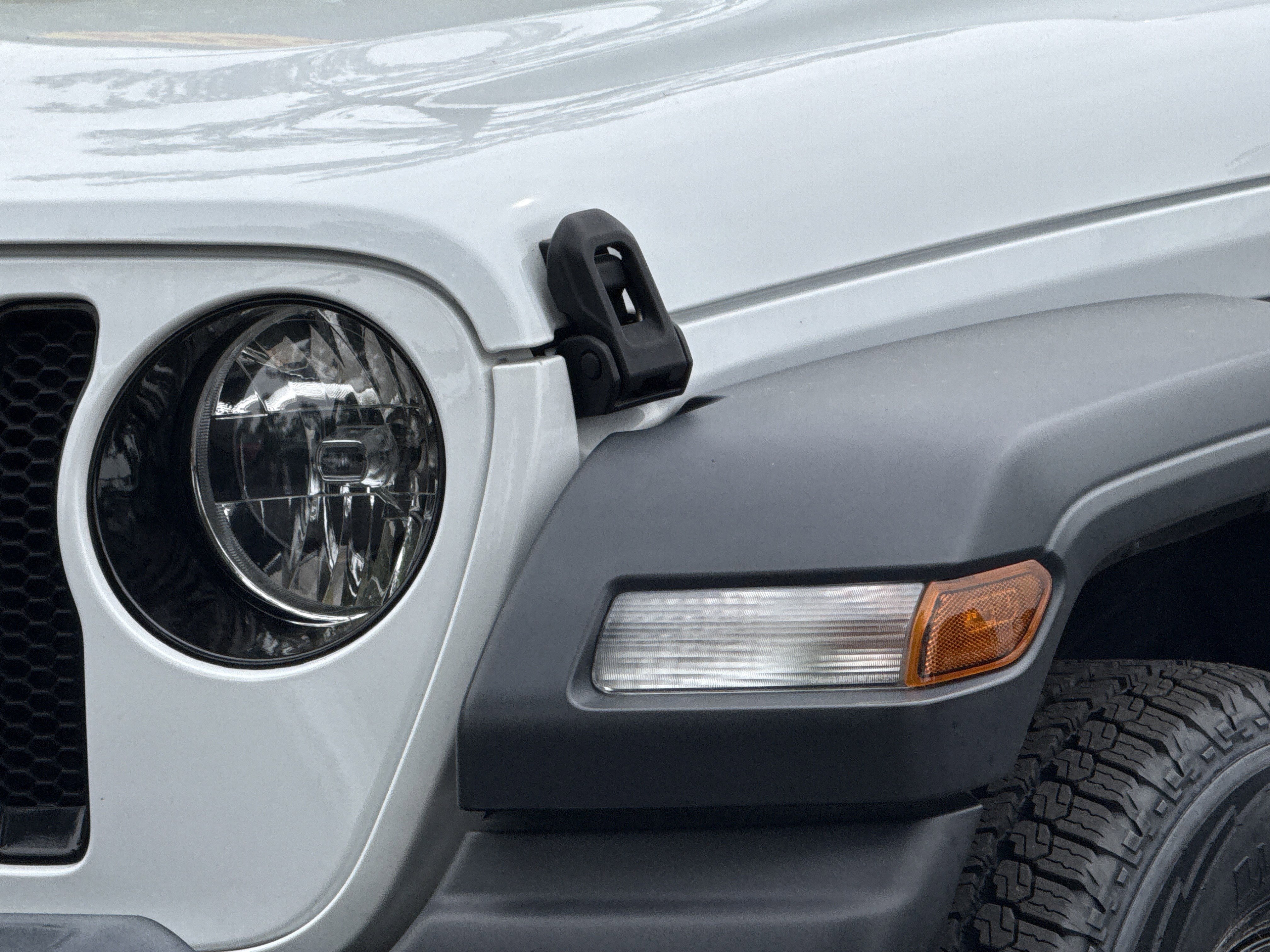 Used 2023 Jeep Wrangler Unlimited Sport image 5