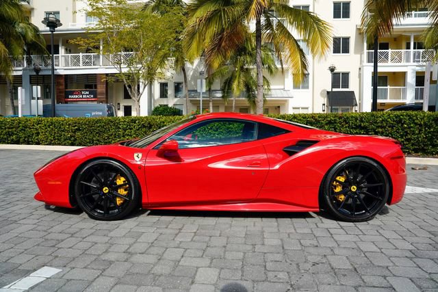 Used 2018 Ferrari 488 GTB image 15
