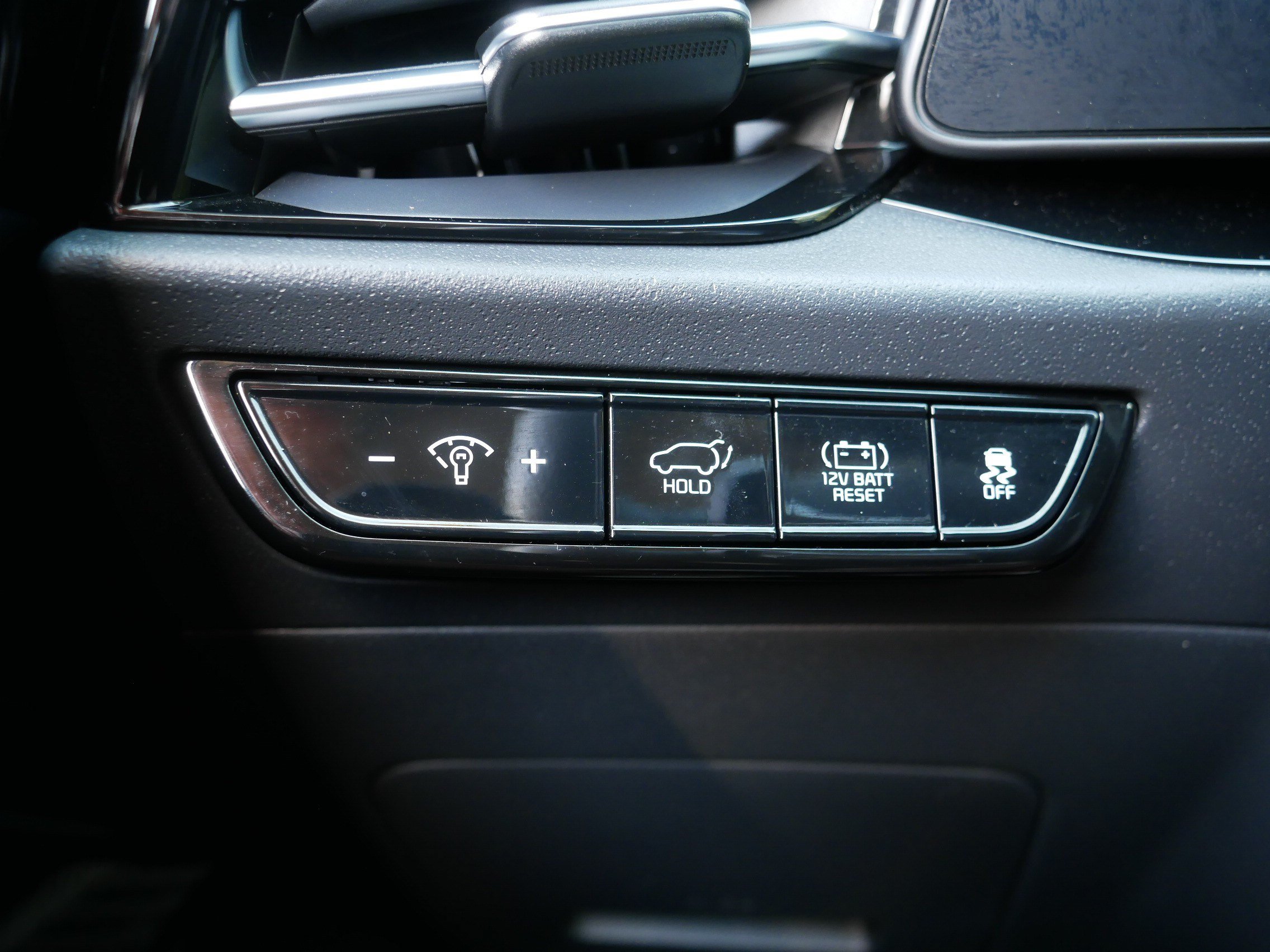 Certified 2025 Kia Niro SX Touring FWD image 26