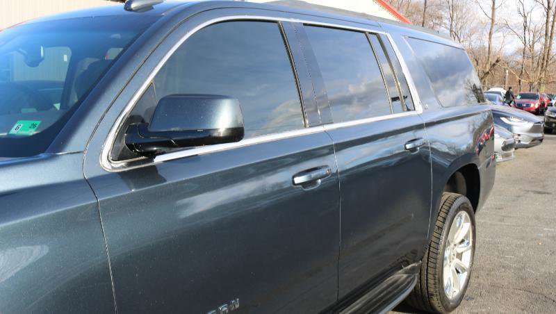 Used 2019 Chevrolet Suburban LT AWD/4WD image 5