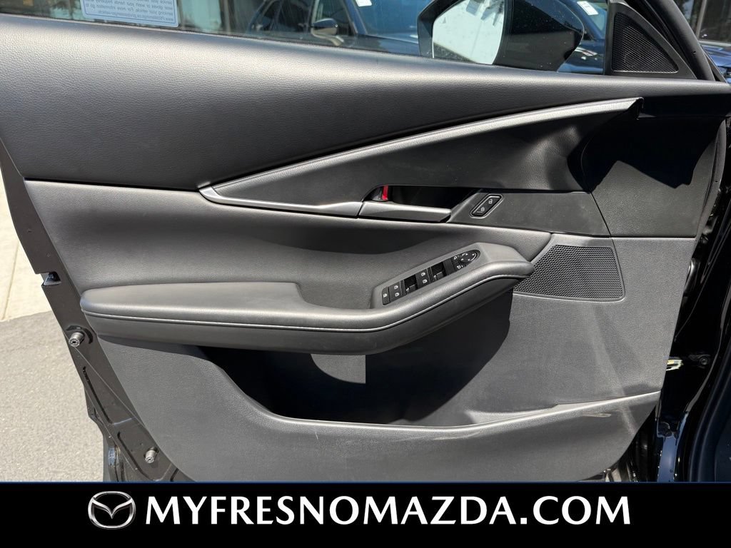 New 2026 MAZDA CX-30 AWD 2.5 S w/ Select Sport Pkg image 32