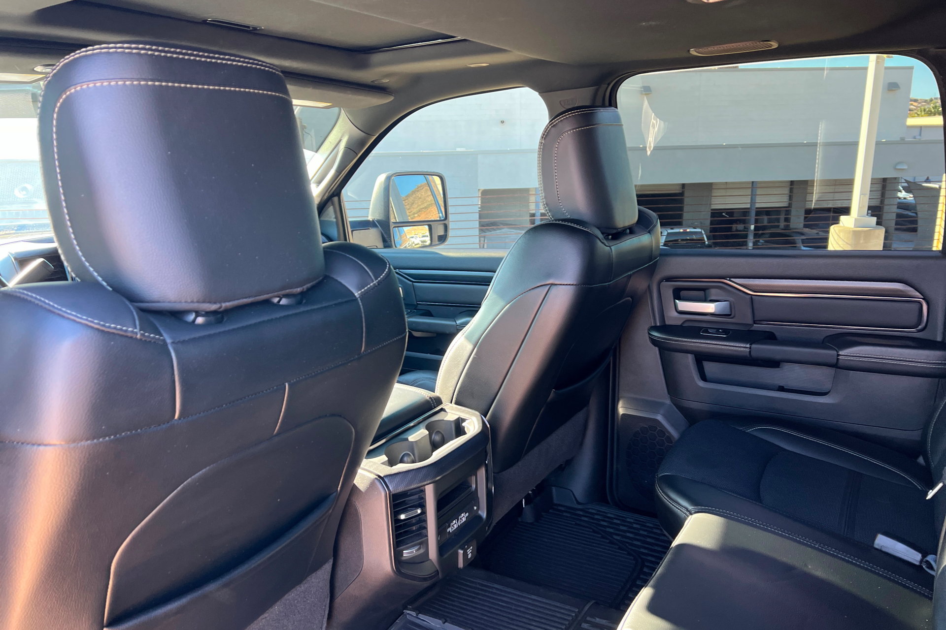 Used 2024 RAM 2500 Rebel AWD/4WD image 19