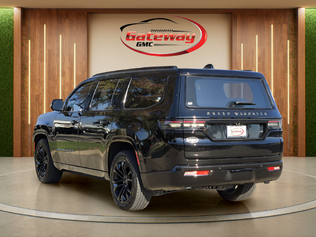 Used 2023 Jeep Grand Wagoneer Series II AWD/4WD image 7