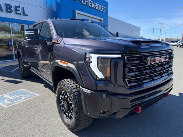Used 2026 GMC Sierra 2500 AT4X AWD/4WD image 3