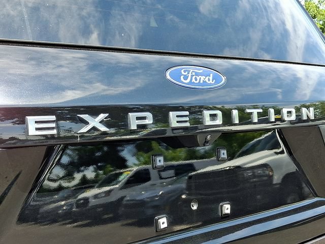 Certified 2025 Ford Expedition Active AWD/4WD image 32