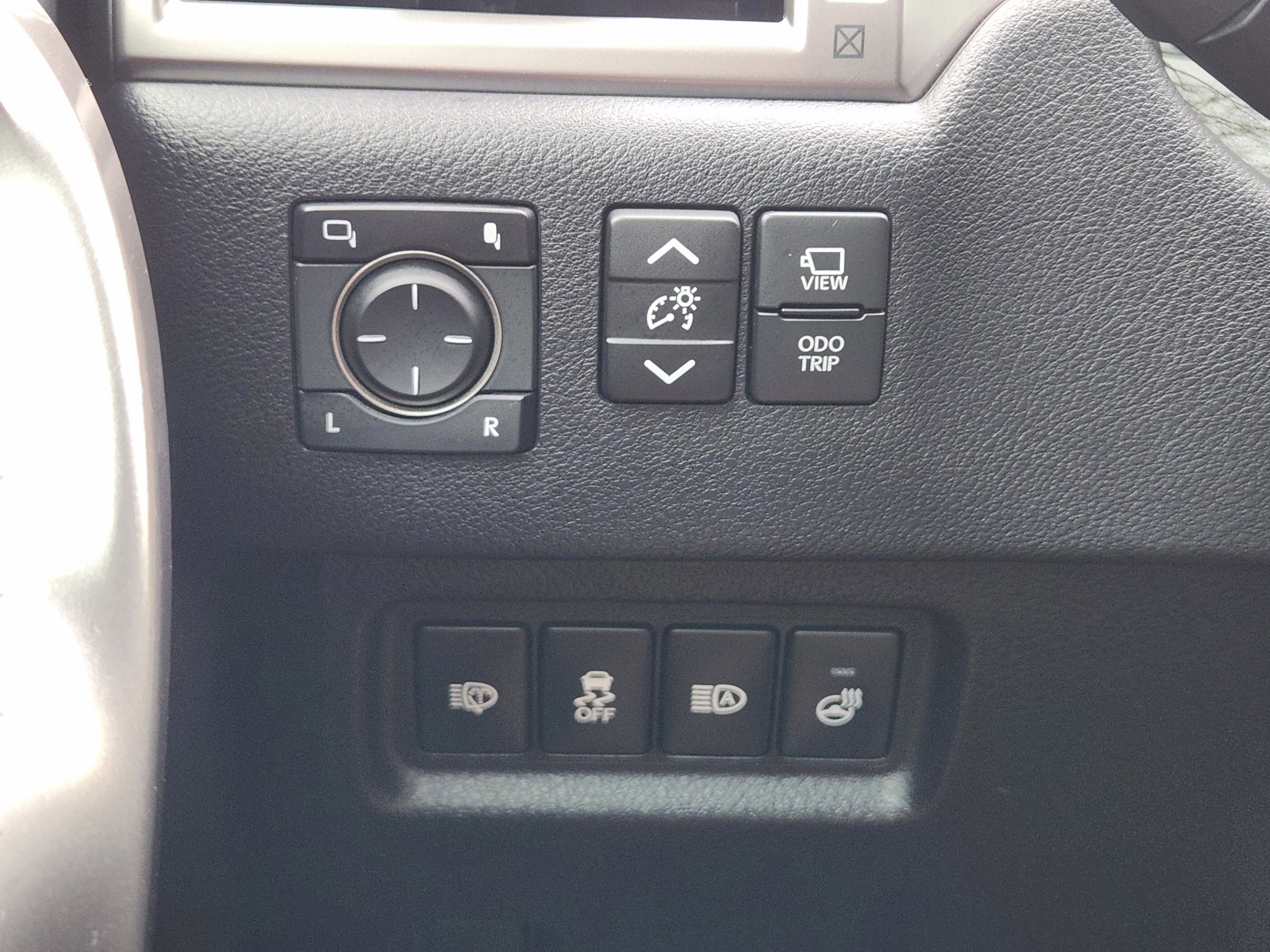 Certified 2023 Lexus GX 460 Luxury w/ Sport Design Package AWD/4WD image 16