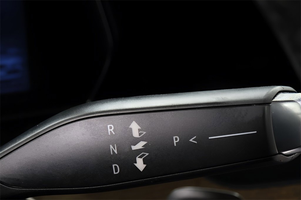 Used 2025 Chevrolet Tahoe High Country image 17