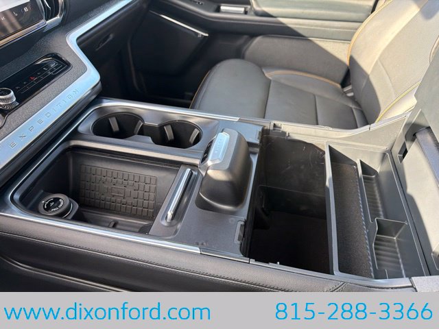 Used 2025 Ford Expedition Tremor AWD/4WD image 15